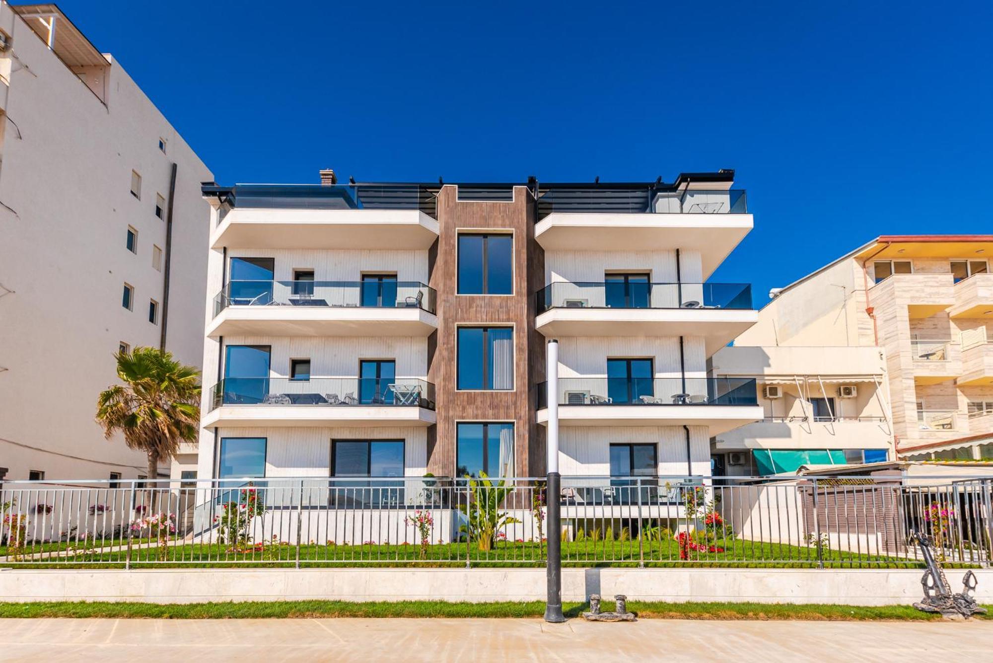 Sea View Apartments Eldo Драч Екстериор снимка