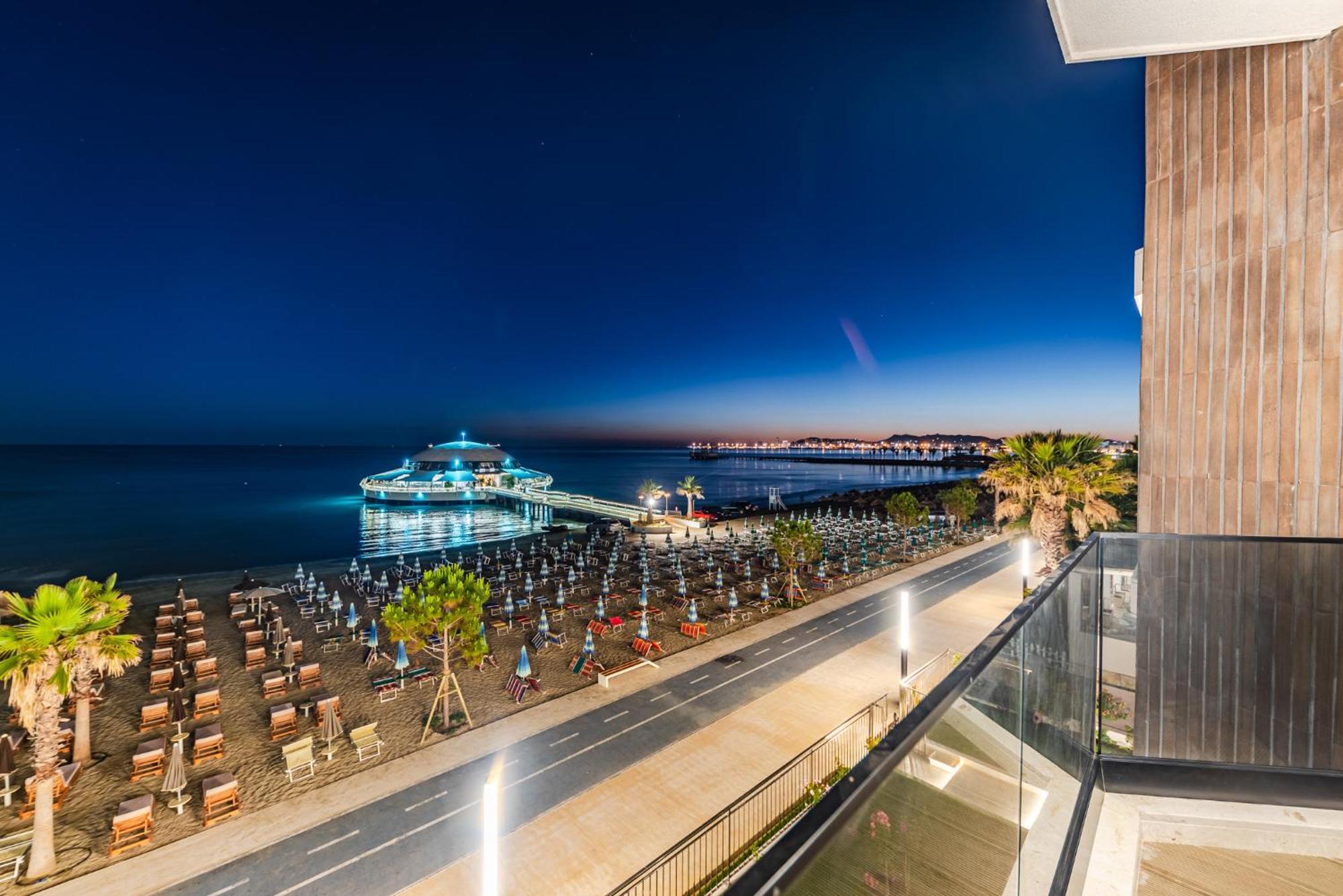 Sea View Apartments Eldo Драч Екстериор снимка